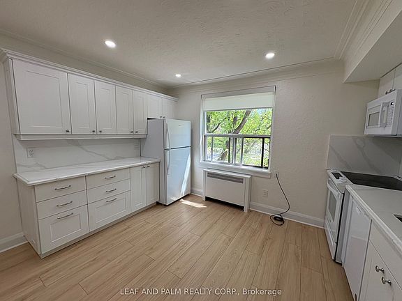 5th image of 870 Millwood Rd #48