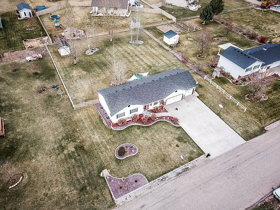 2nd image of 4935 E Free Ave