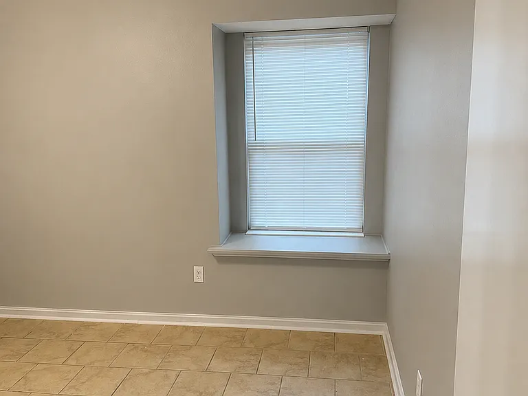 11620 Chemstrand Rd #10 — Photo 12