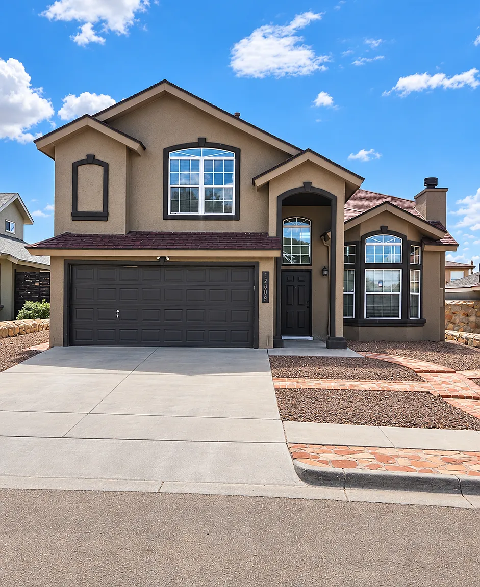 3 bed, 2.5 bath, 2071 sqft, $2,000 — Photo 3