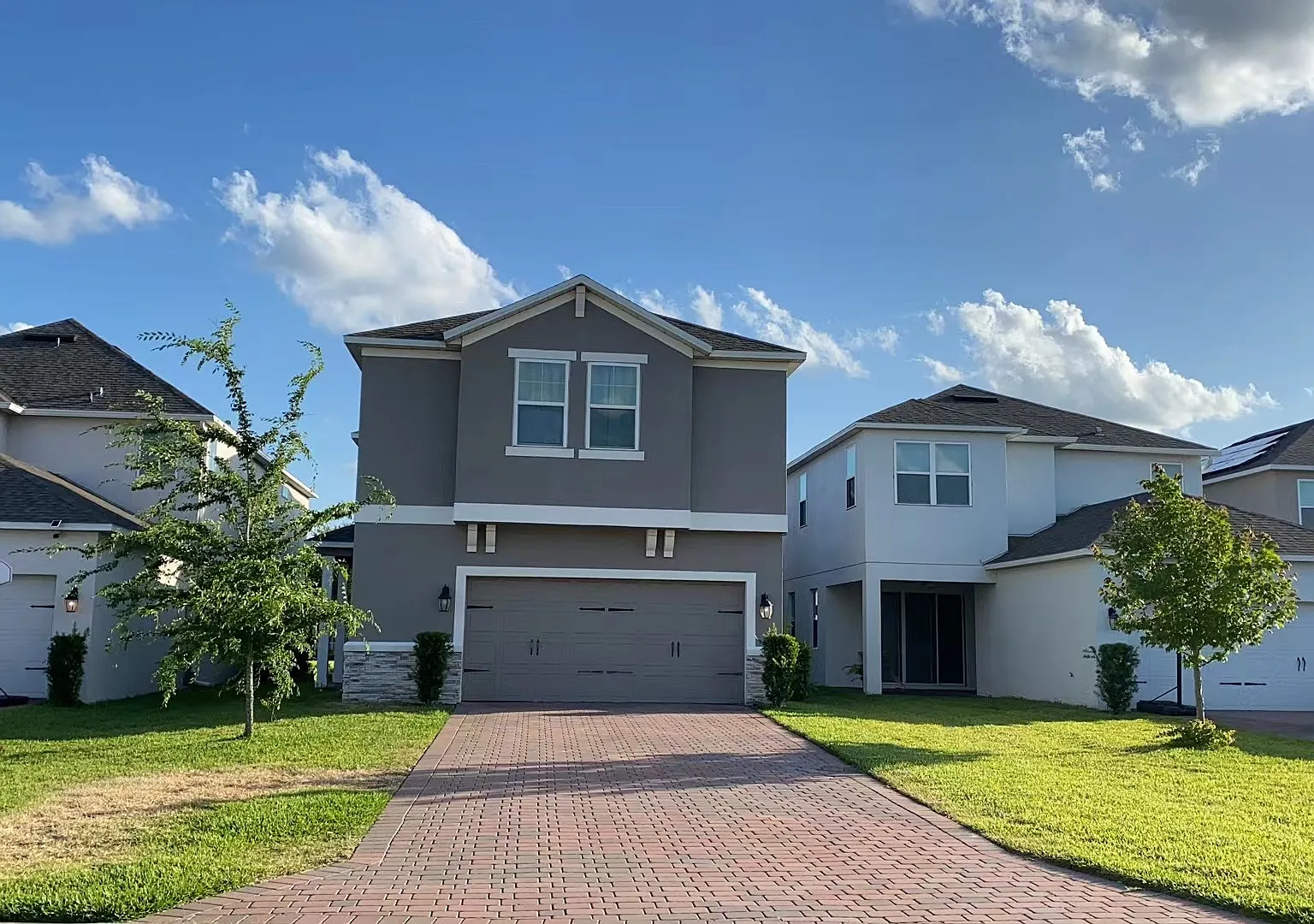 4 bed, 2098 sqft, $3,000 — Photo 1