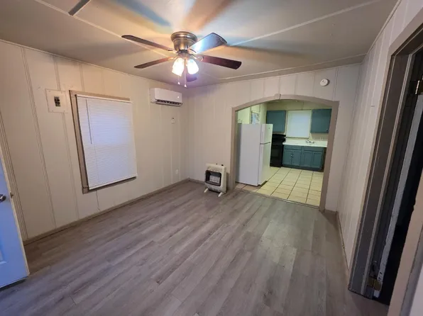 501 E Main St #1, Stroud, OK 74079