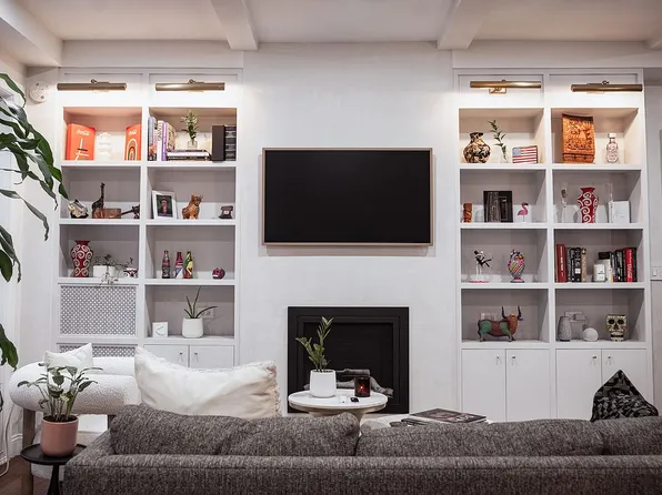 321 W 55th St APT 41, New York, NY 10019