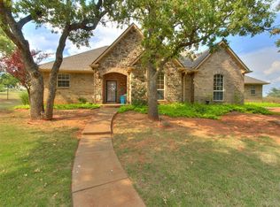 1927 Hackney Ct, Blanchard, OK 73010