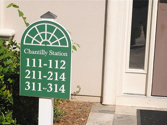 3rd image of 1538 Chantilly Dr NE APT 314
