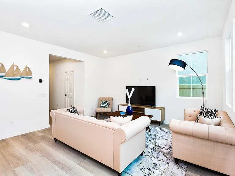 1644 Coral Bells Pl — Photo 6