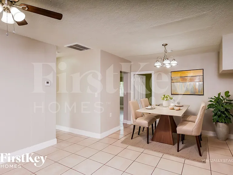 4531 NE 5th Ave — Photo 6