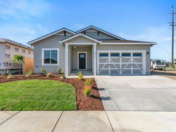 3710 Carlin Dr, Medford, OR 97504