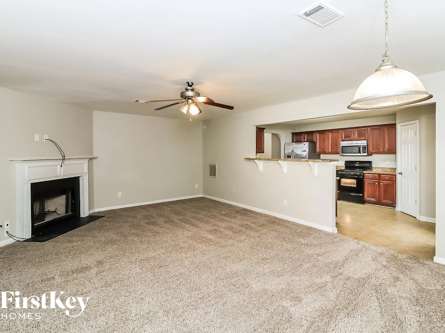 5 bed, 3.0 bath, 3854 sqft, $3,380 — Photo 3