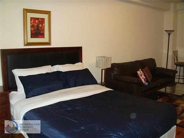 1st image of 401 E 58th St APT 1B
