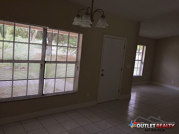 2nd image of 951 Dennis Ave