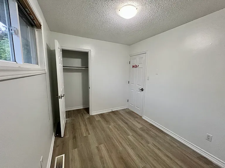 790 Stone Church Rd E #1 — Photo 20