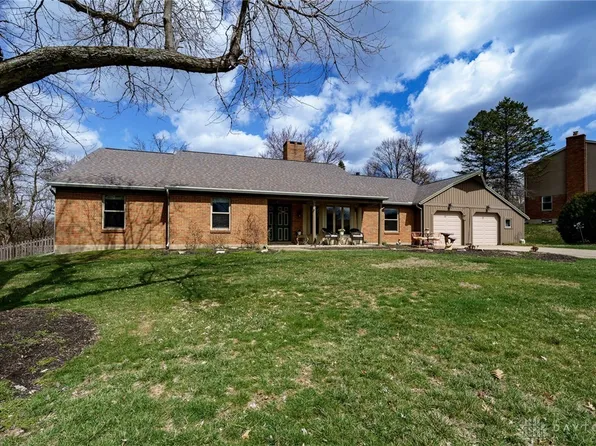 205 Southbrook Dr, Dayton, OH 45459