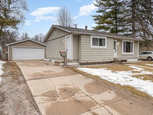 4315 Hamilton Dr, Midland, MI 48642