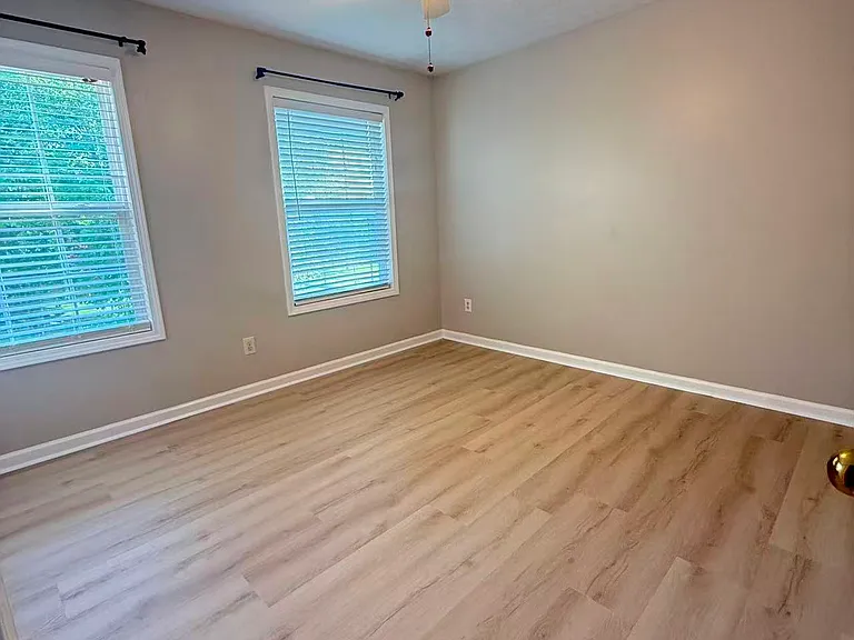 1196 Lacy Ln — Photo 18