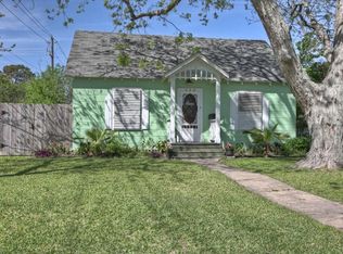 320 S Iowa St, La Porte, TX 77571