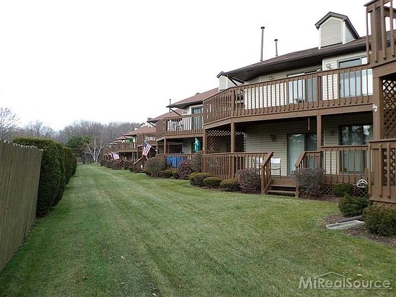 2nd image of 25578 Island View Dr S