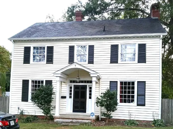 7 W 5th St, Weldon, NC 27890