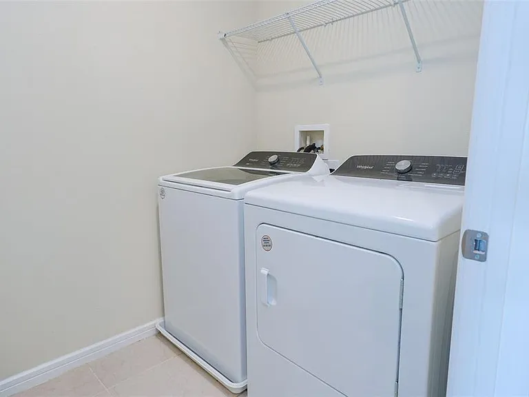 1954 Enchanting Ct — Photo 30