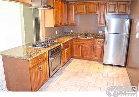 3rd image of 3014 Massasoit Ave