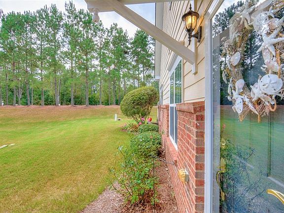 5th image of 2348 Suwanee Pointe Dr