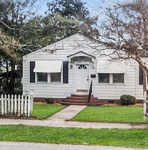 1st image of 3543 Admiral Dr