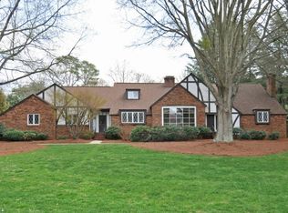 2735 Old Town Club Rd, Winston Salem, NC 27106