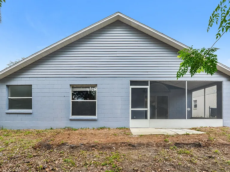 2649 Winchester Cir — Photo 16