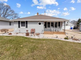 306 E Pershing St, Appleton, WI 54911