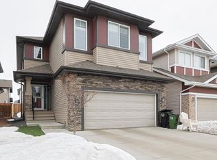 3912 171st Ave NW, Edmonton, AB T5Y 3R9