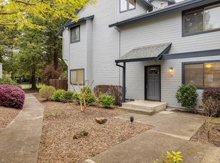 35 Village Pkwy, Napa, CA 94558