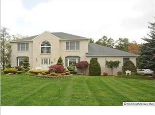 9 Sheldon Dr, Jackson, NJ 08527