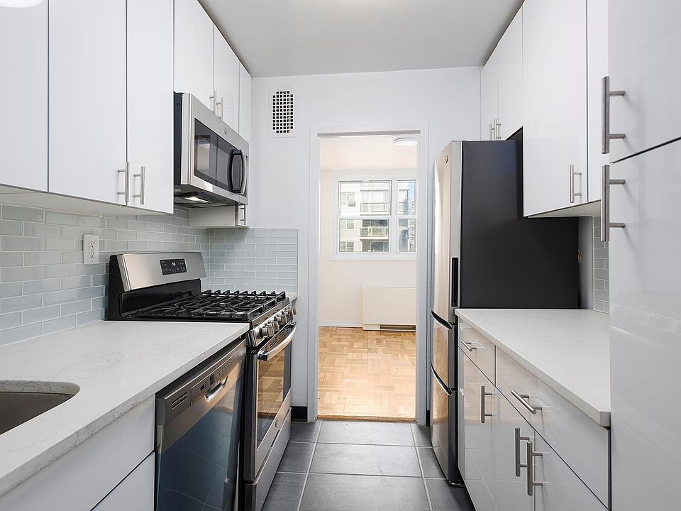 1st image of 1160 3rd Ave #8E