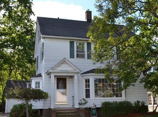 27817 W Oakland Rd, Bay Village, OH 44140