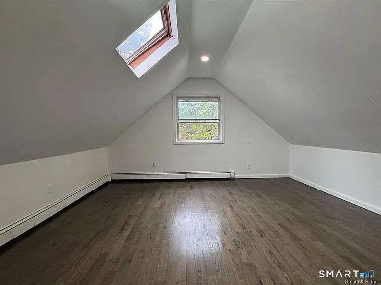 165 Greenfield Dr — Photo 31