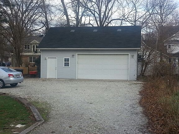 4th image of 507-509 Carleton Ave