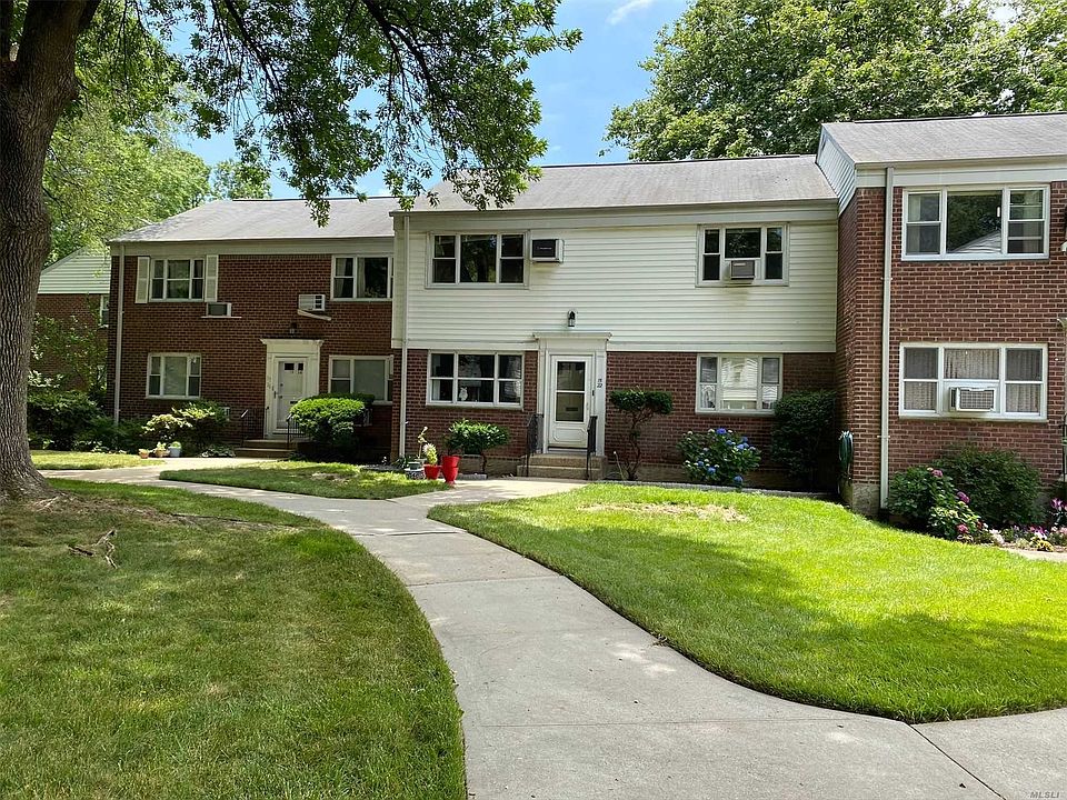 1st image of 15-22 212th St #220