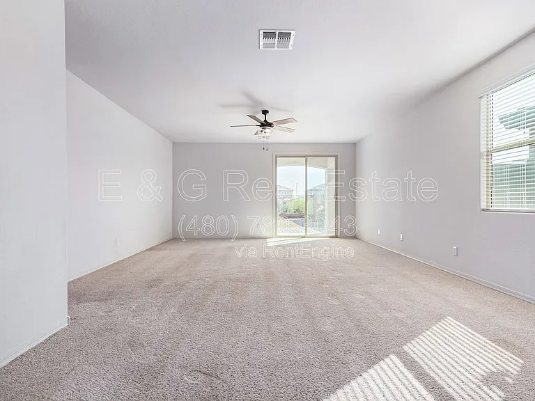 19725 W Rancho Dr — Photo 11
