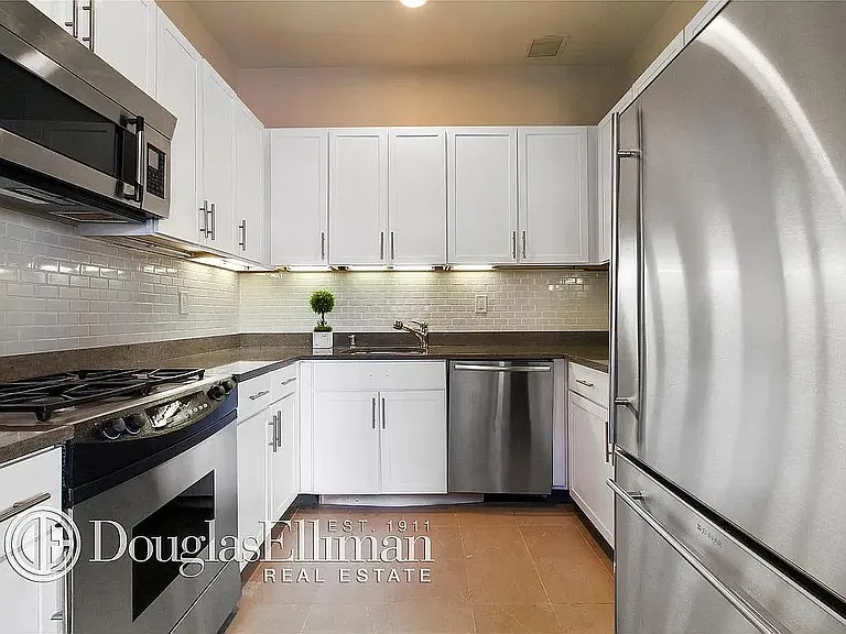2073 Frederick Douglass Blvd #5 — Photo 12