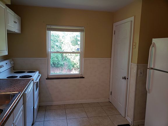 4th image of 6263 Hammel Ave