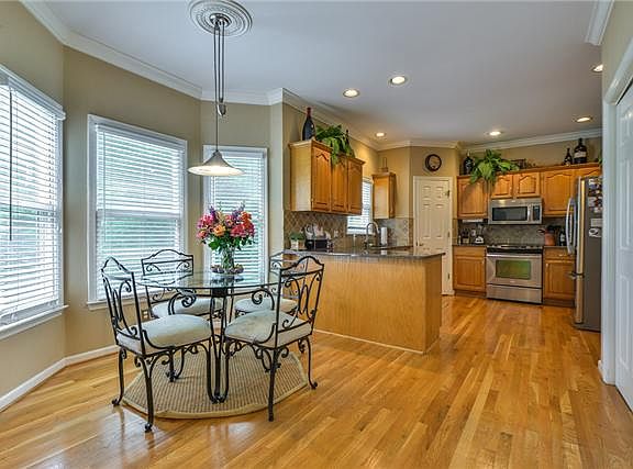 4th image of 7021 Collinswood Dr