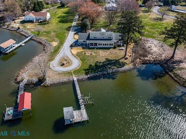 864 Fleeton Rd, Reedville, VA 22539