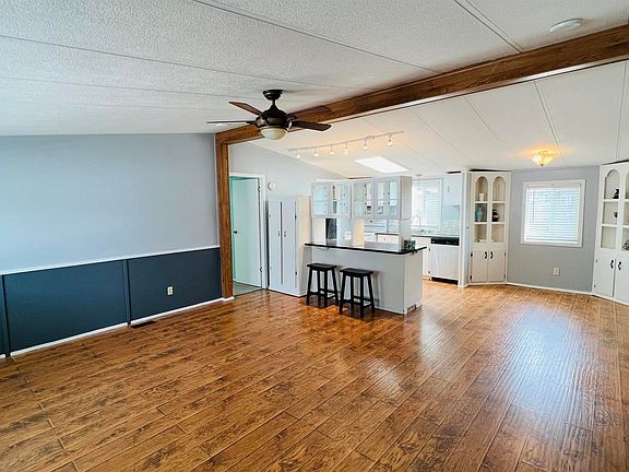 4th image of 3305 E Bull Run Ln