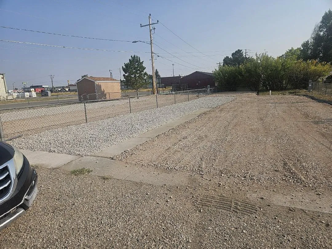 501 Koontz — Photo 3