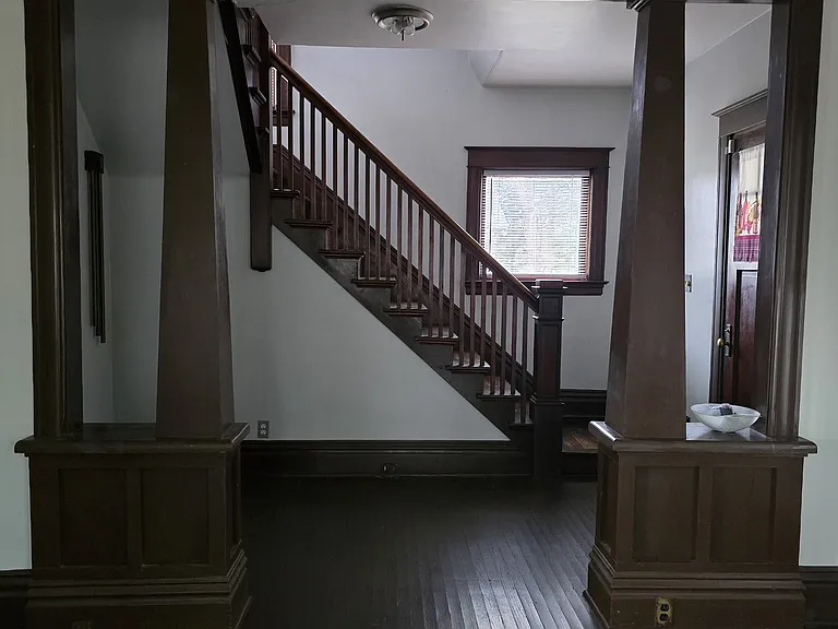 31 Eldredge St — Photo 1