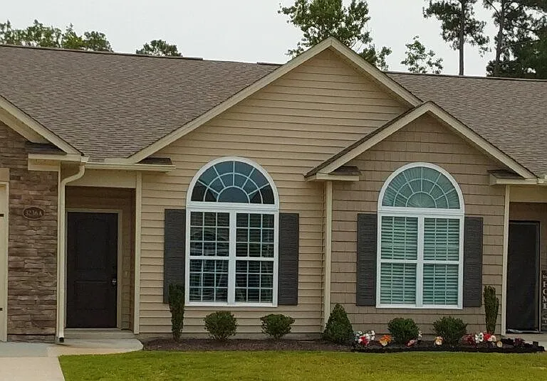 3236 Gordon Dr #A — Photo 2