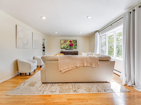 4th image of 72 Newark Pl Floor 1