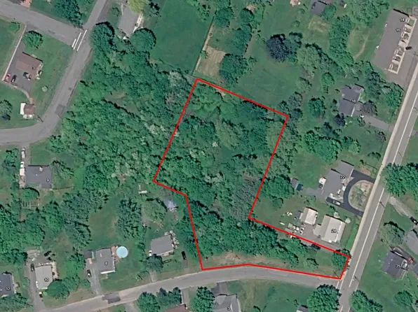 Chestnut Ave, Hantsport, NS B0P 1P0