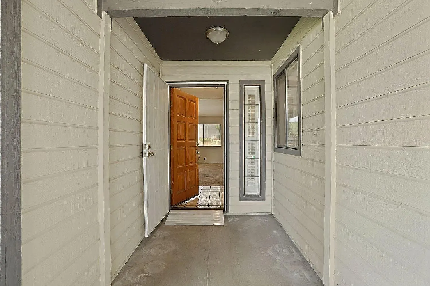 1185 Sweetbrier Pl photo 1