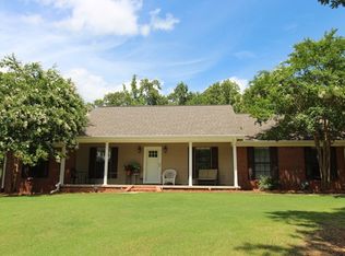 643 Clay Rd, Grenada, MS 38901